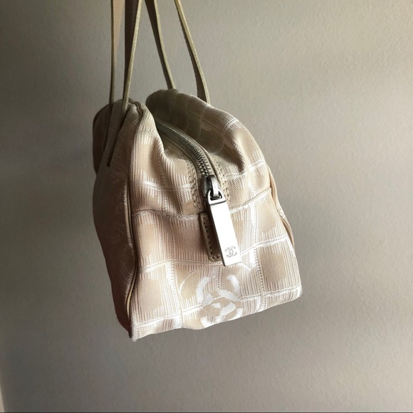 SALE🔥 Chanel Travel Ligne Bowler Bag - Picture 3 of 6